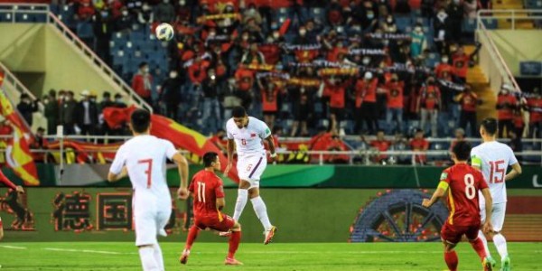 乐鱼体育下载-中国足球2022：国足惨败李铁被查 女足问鼎亚洲杯