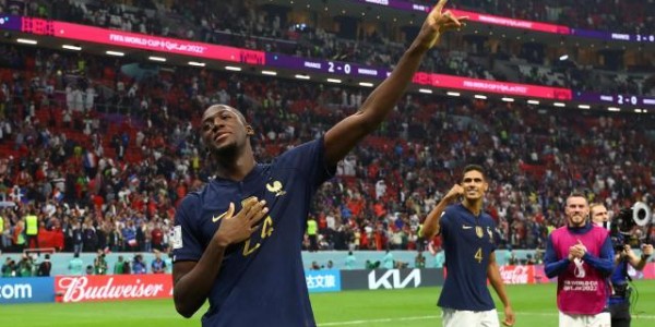 乐鱼体育下载-“双红”组合零封黑马 瓦拉内科纳特决赛继续搭伙？