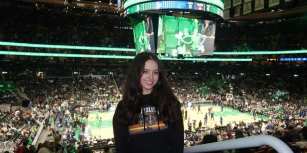 乐鱼vip注册-美女记者：某小孩将来会发现爸爸在NBA砍83分 历史地位仍不如妈妈