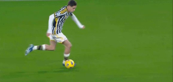 1703976374563081096.gif 尤文29.gif